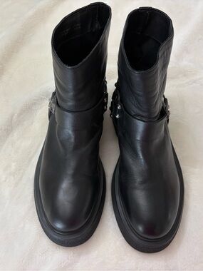 Kurt Geiger London Strong Black Leather Platform Biker Moto Boots. 41